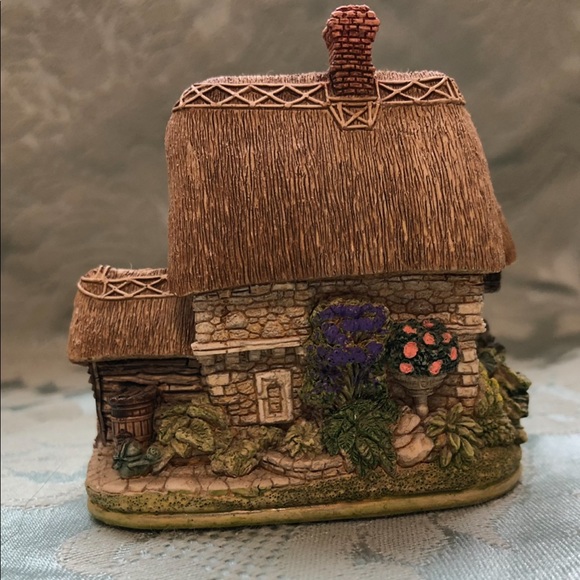 Lilliput Lane Cabbage Patch Corner. Collectors' Club - Picture 4 of 7